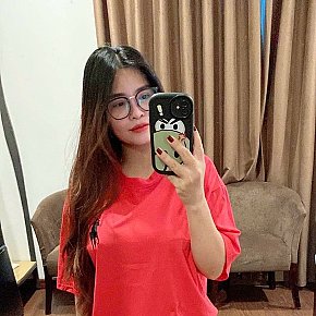 Hot girl in Hanoi offers Mamada sin condón