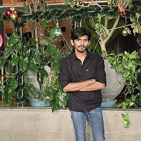 Hardrock 8inc performs Sex in versch. Positionen, escort in Hyderabad