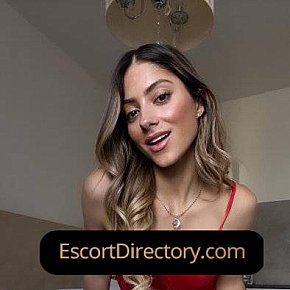 Escort in Prague, Bella VIP escort provides french kissing