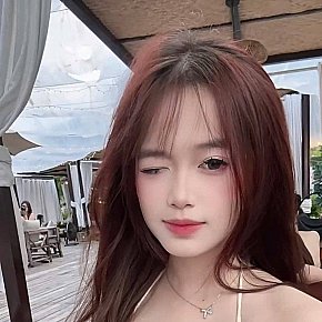 Cherry performs french kissing, escort in Abu Dhabi