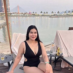 Tanya Petite escort in Doha offers Erotische Massage services