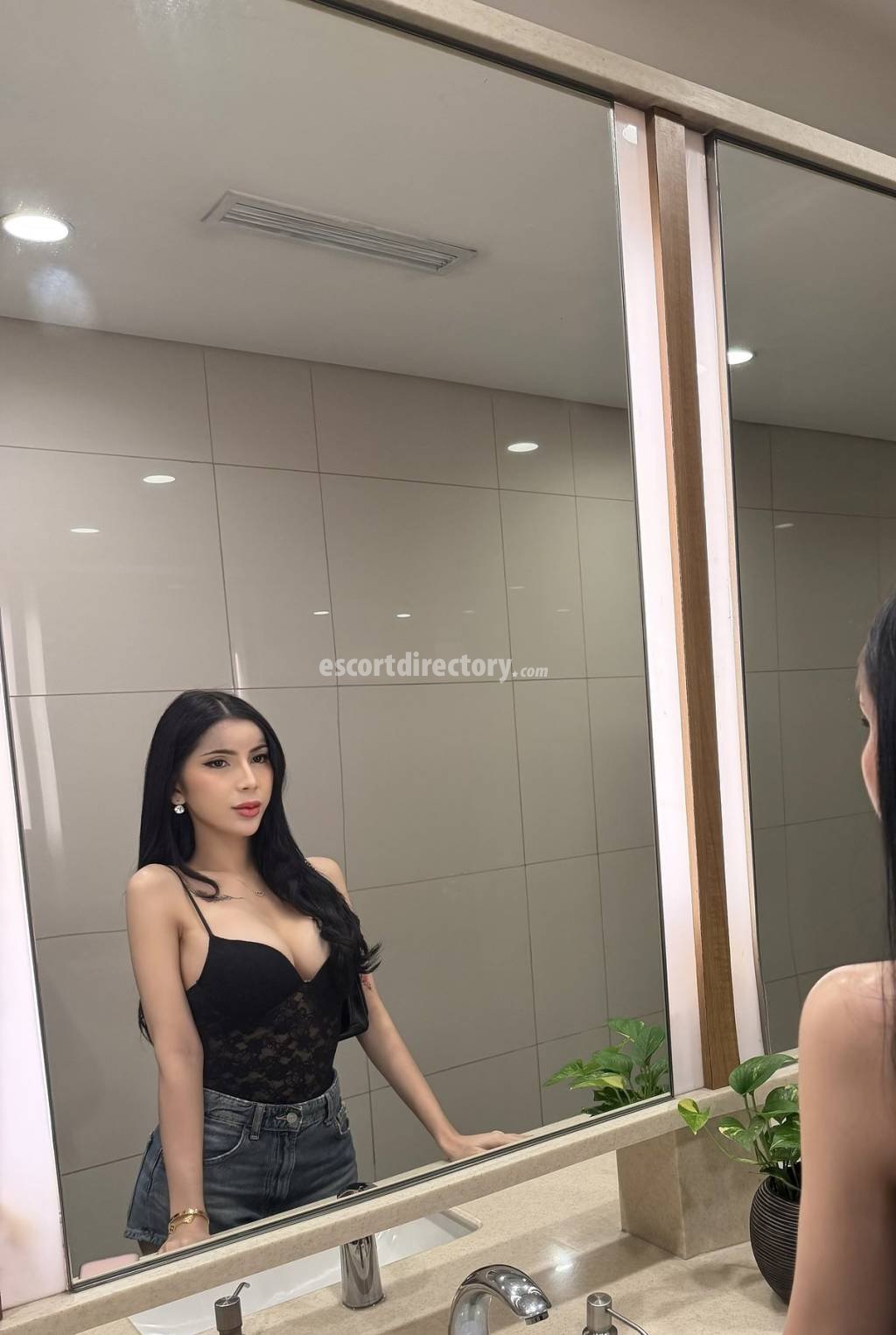 Baby Jessie, escort in Makati