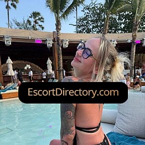 Alina VIP escort in Istanbul offers blowjob without condom services