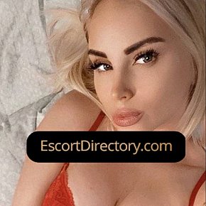 Escort in Duesseldorf, Mary Totalmente natural provides Sexo en diferentes posturas