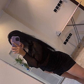 Escort in Doha, Mirria Ganz natürlich provides Erotische Massage