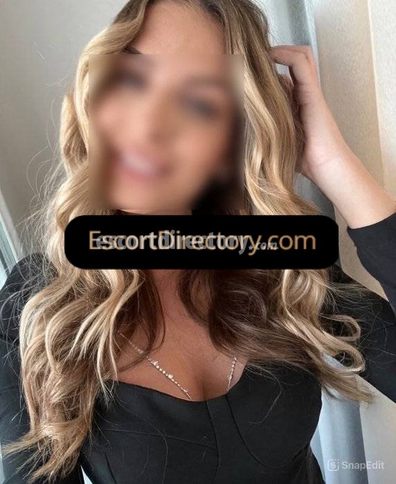 Escort in Vienna, Penelope Vip Escort provides Sexo en diferentes posturas