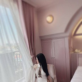 Linh, escort in Hanoi