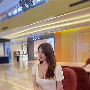 Linh, escort in Hanoi