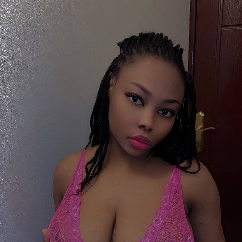 Hot girl in Kuwait City offers 69 position