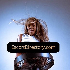 Escort in Lisbon, Luana Vip Escort provides Position 69