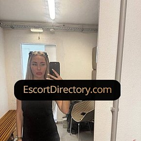 Hot girl in St. Julian's offers Sexe dans différentes positions
