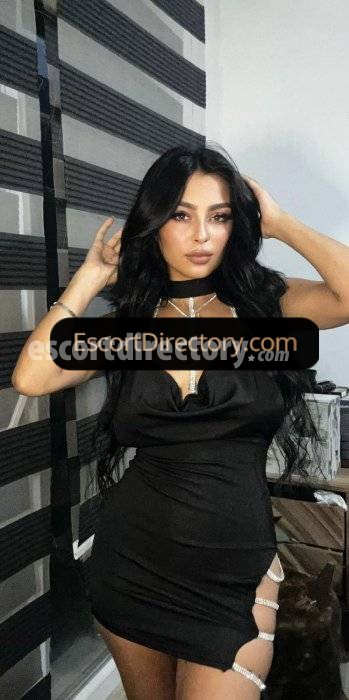 Hot girl in Istanbul offers 69
