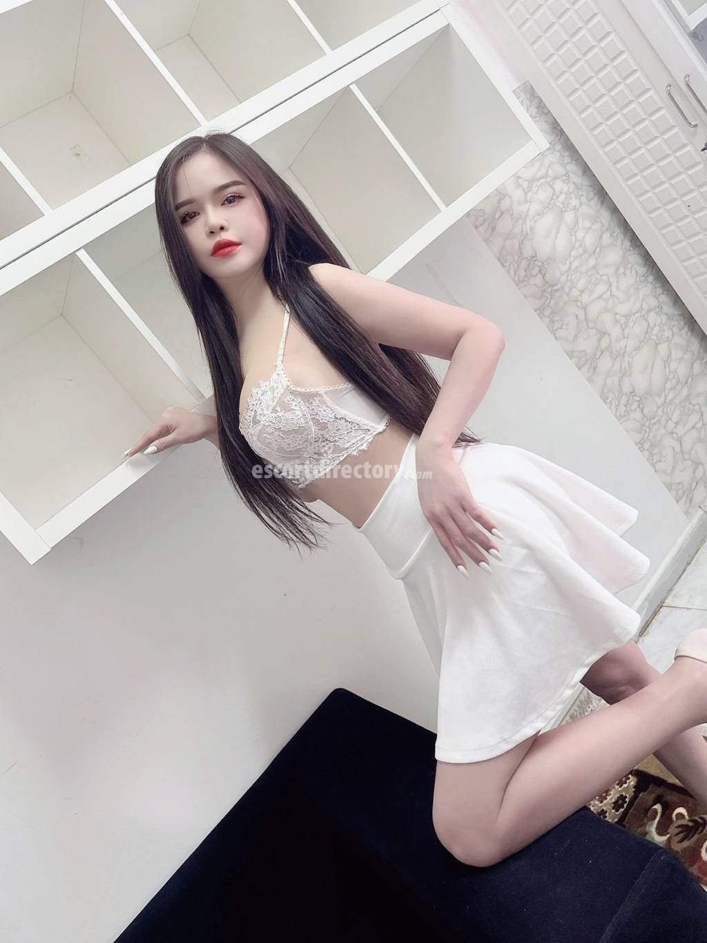 Linzi performs Blowjob ohne Kondom, escort in Abu Dhabi