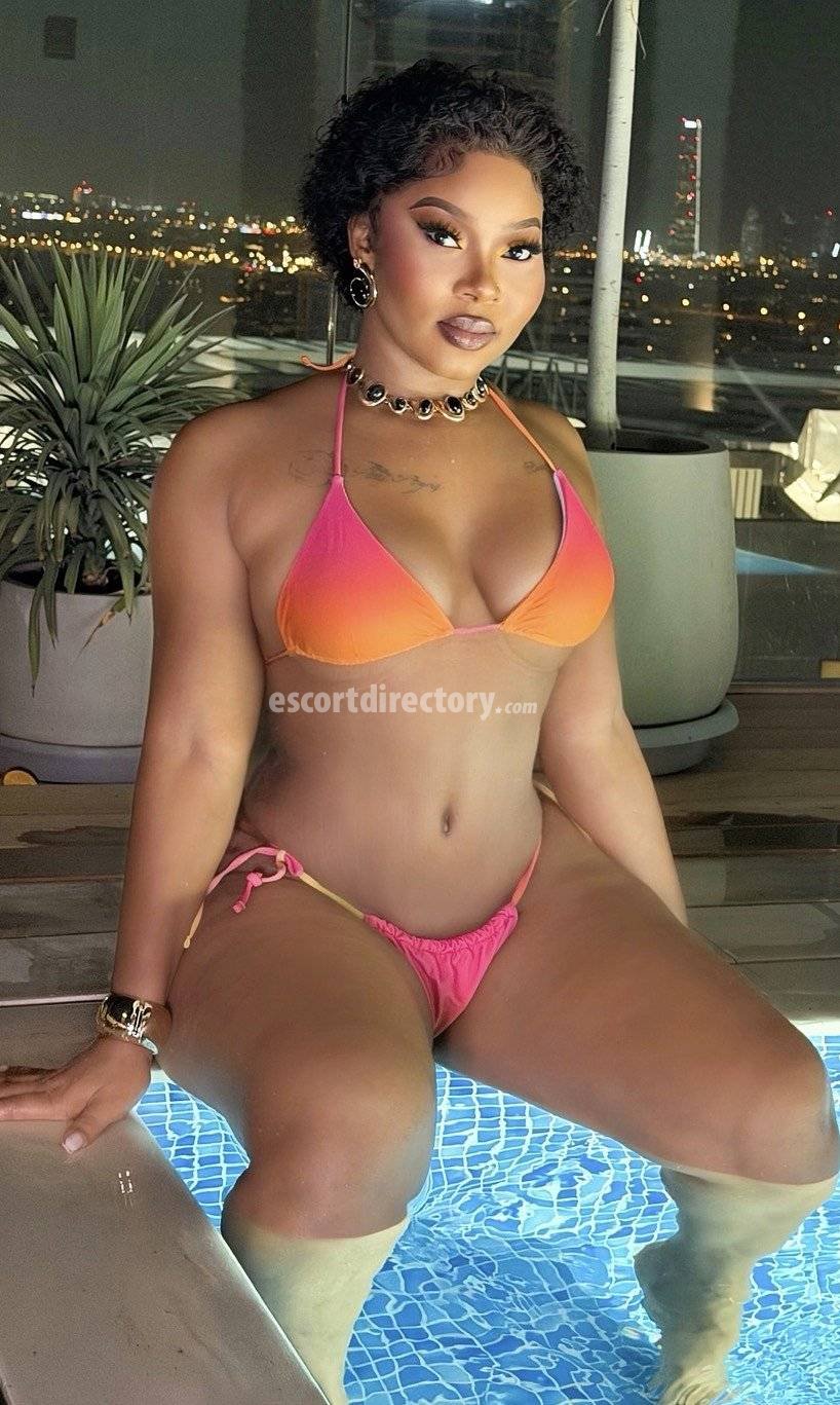 Berry, escort in Dubai