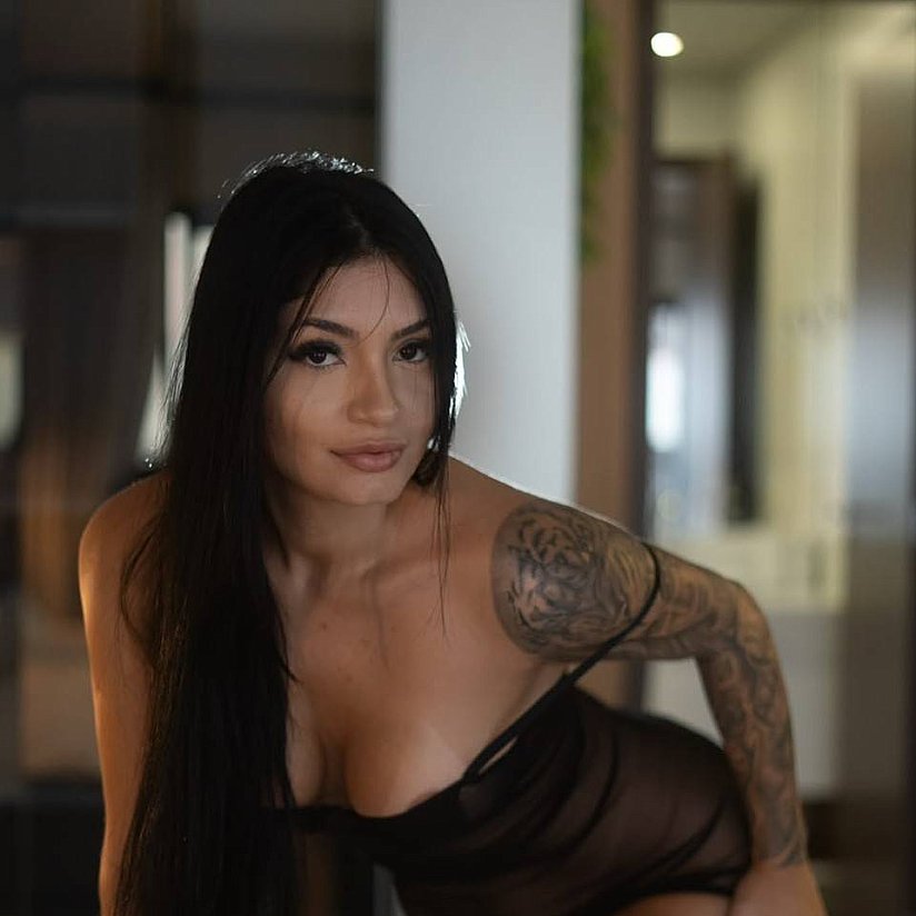 Escort in London, Miriam Superbunduda provides Massagem erótica