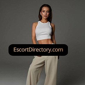 Escort in Zurich, Karina Vip Escort provides Sborrata sull corpo