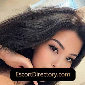 Hot girl in Tirana offers girlfriend experience (GFE)