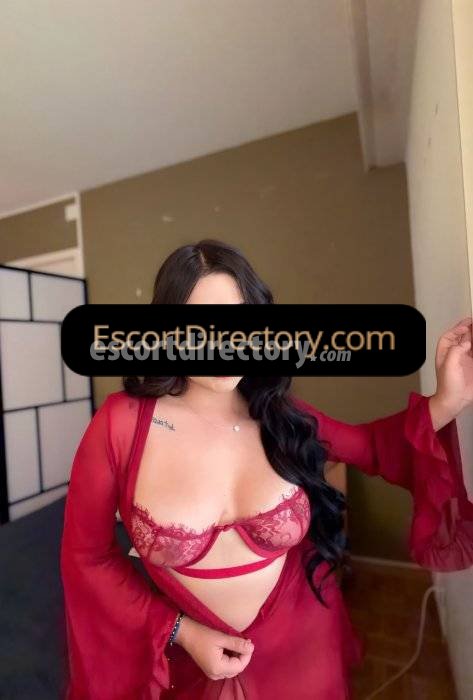 Escort in Luxembourg, Vicky VIP escort provides french kissing