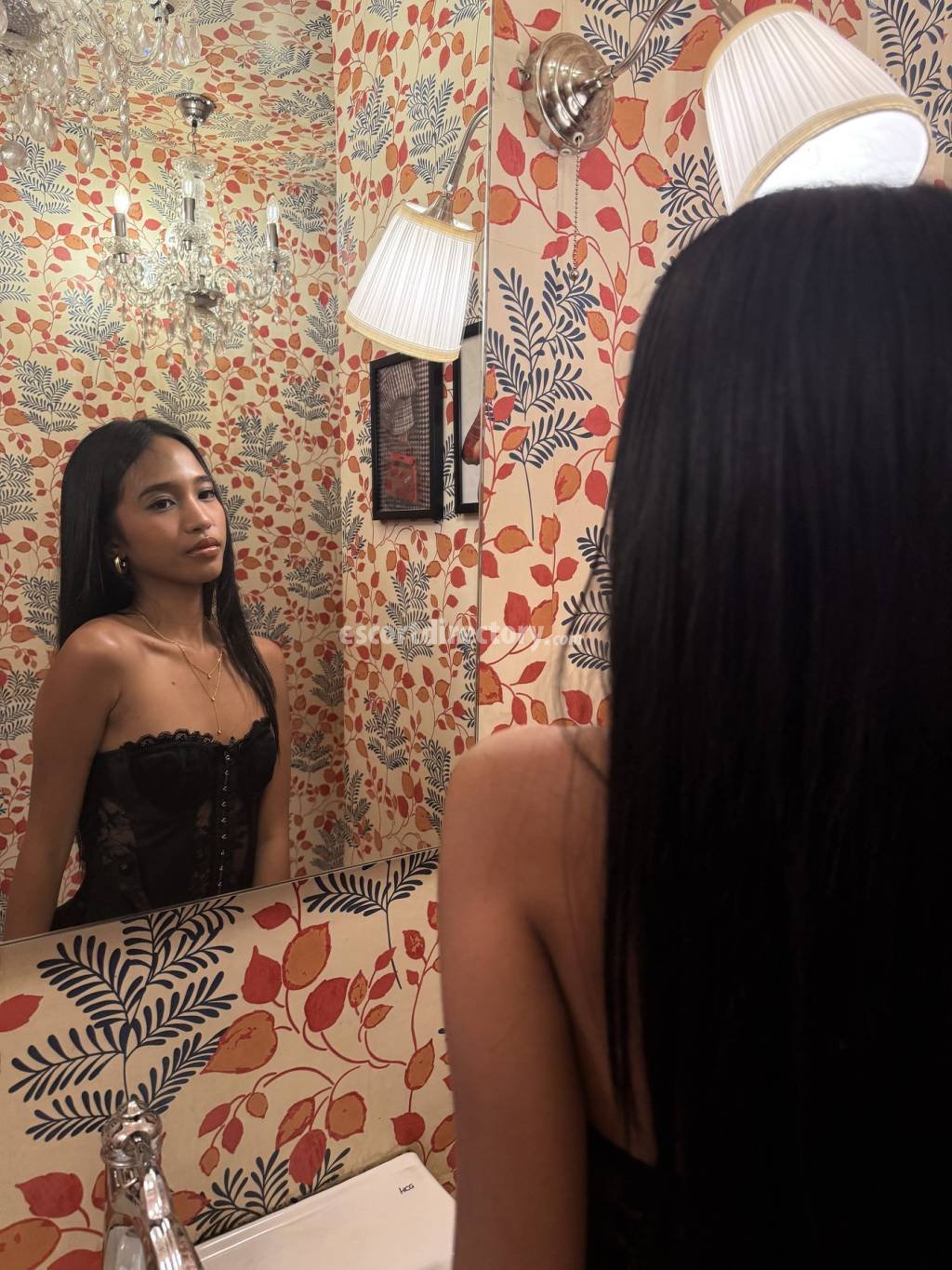 Hot girl in Manila offers Girlfriend Experience (GFE)