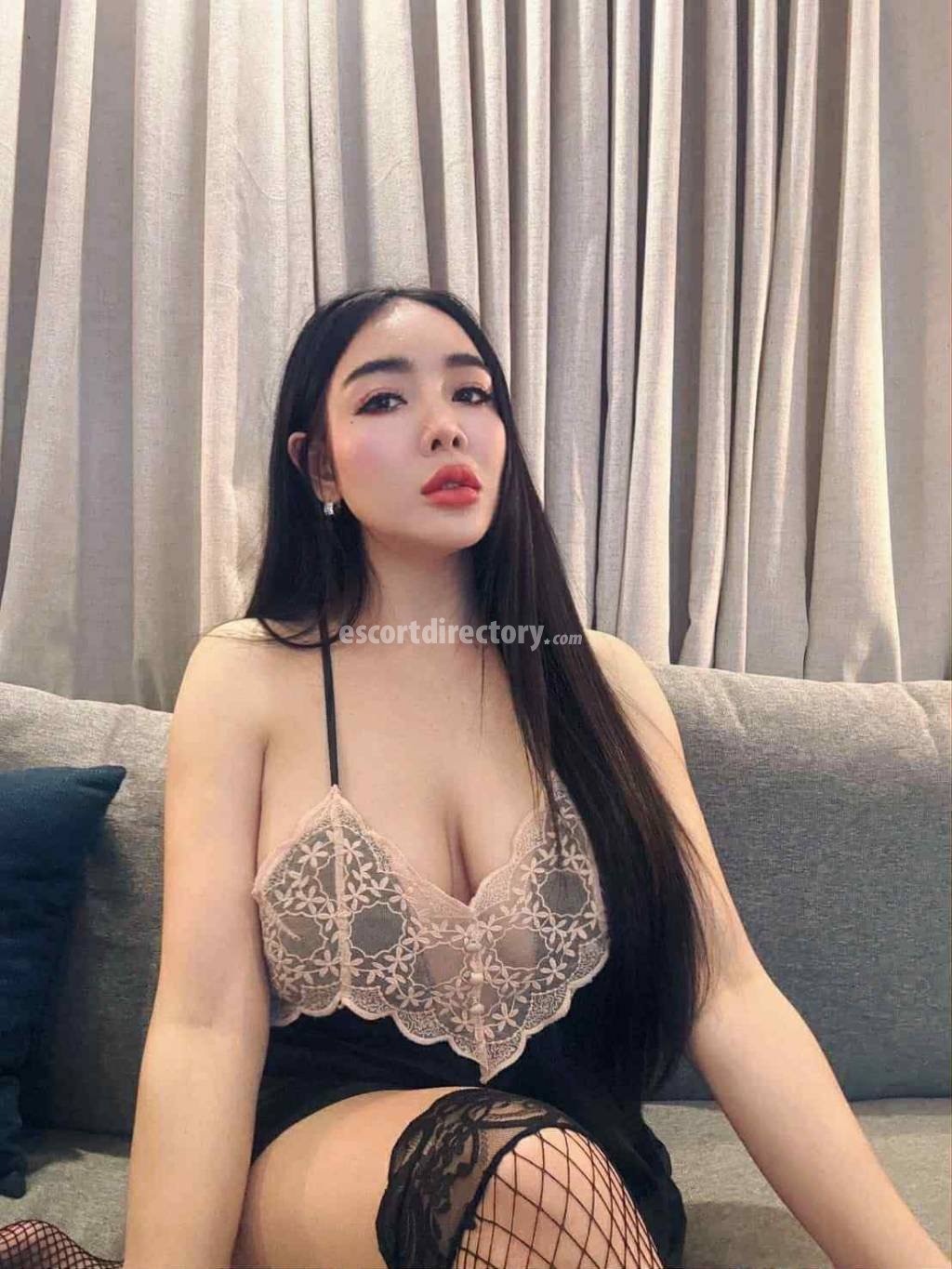 Maya performs Masaj erotic, escort in Riyadh