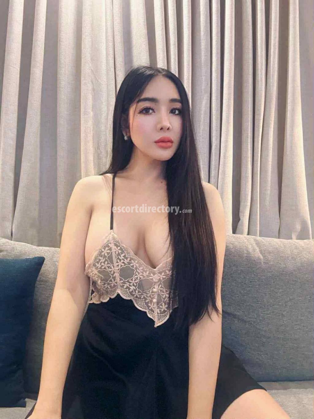 Maya performs Masaj erotic, escort in Riyadh