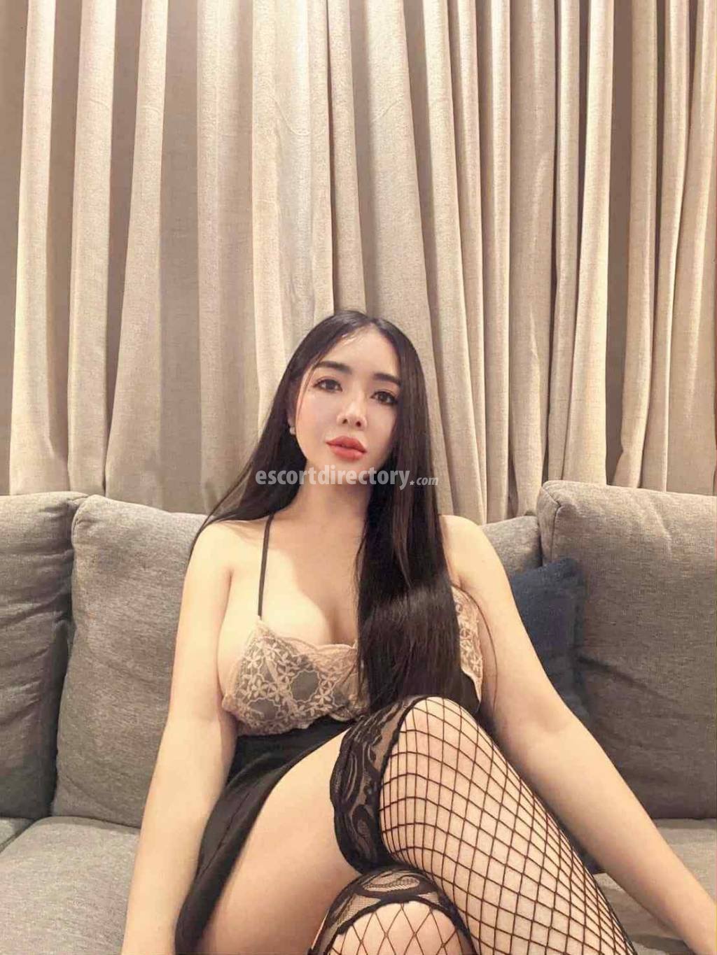 Hot girl in Riyadh offers Masaj erotic