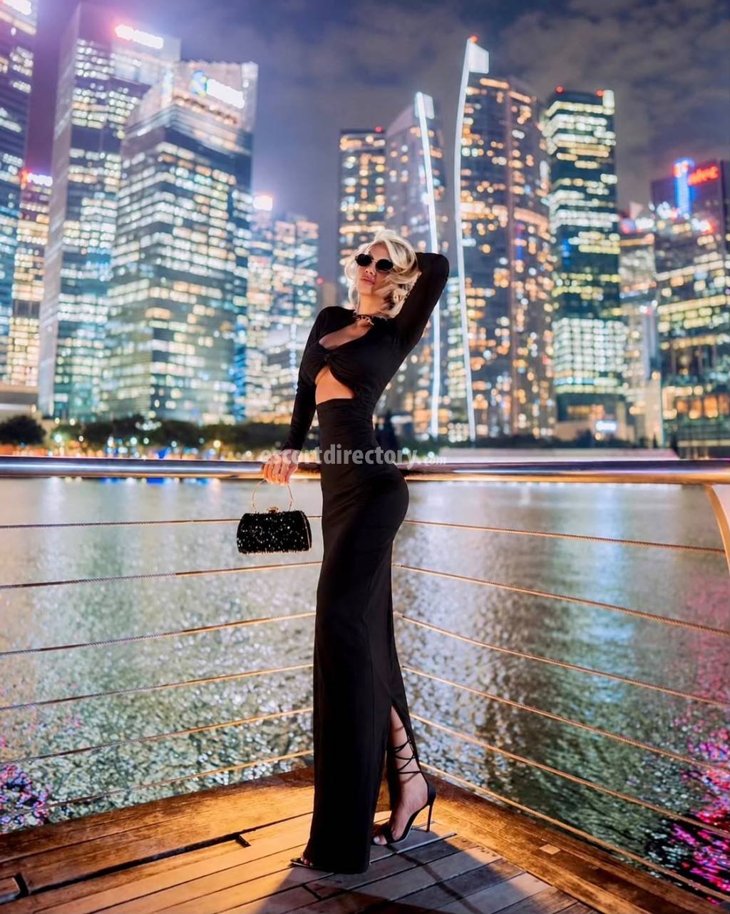 Kelly Francesca Ragazza fitness escort in Singapore City offers Girlfriend Experience (GFE) services