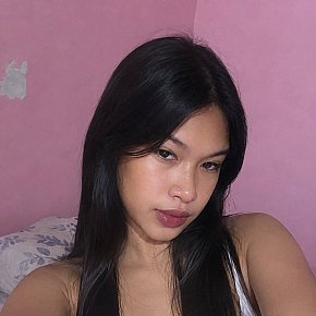 Hot girl in Hong Kong offers Sex Anal