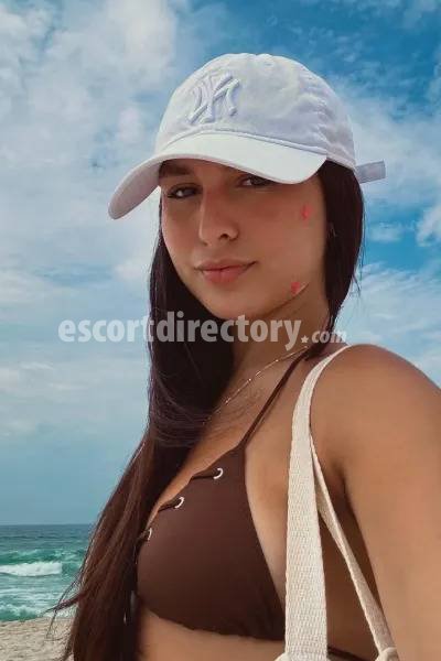 Charlotte performs Branlette, escort in Phuket
