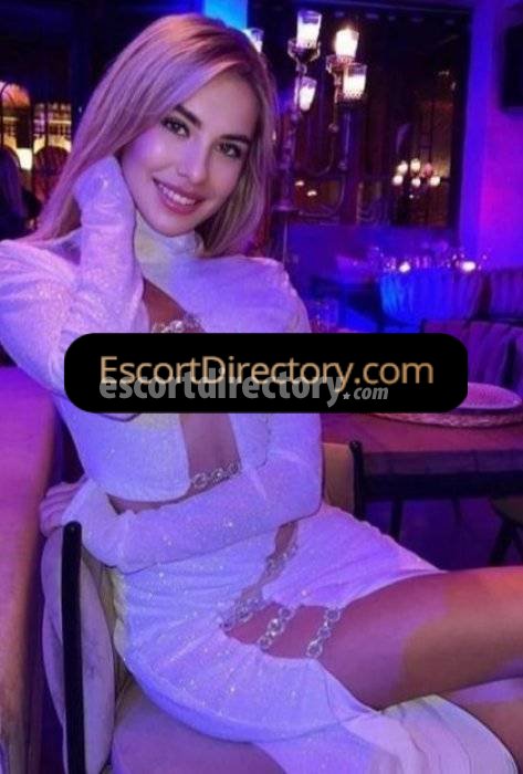 Kiyara Garota fitness escort in Munich offers Posição 69 services