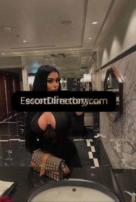 Naomi performs Masturbação, escort in Budapest