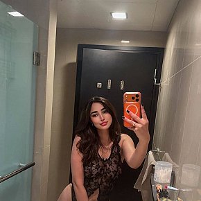 Farah, escort in Abu Dhabi
