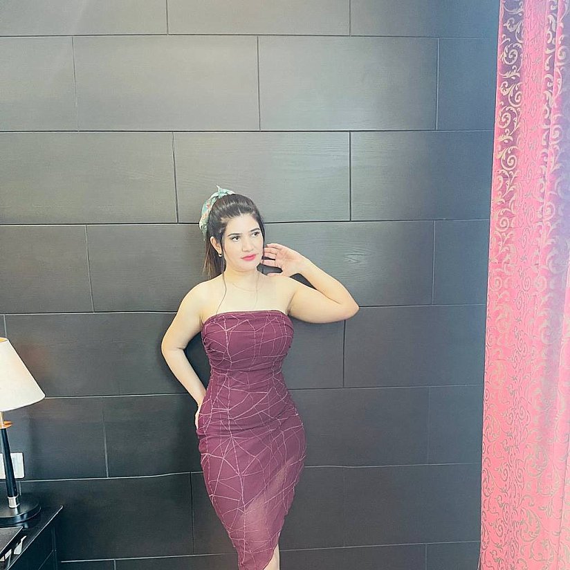 Hania, escort in Juffair