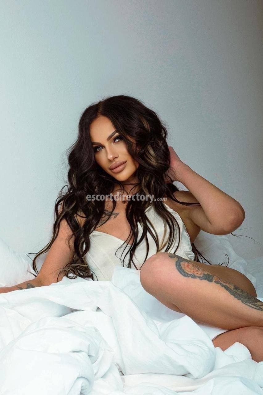 Soliha, escort in Doha