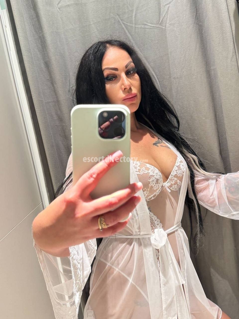 Soliha, escort in Doha
