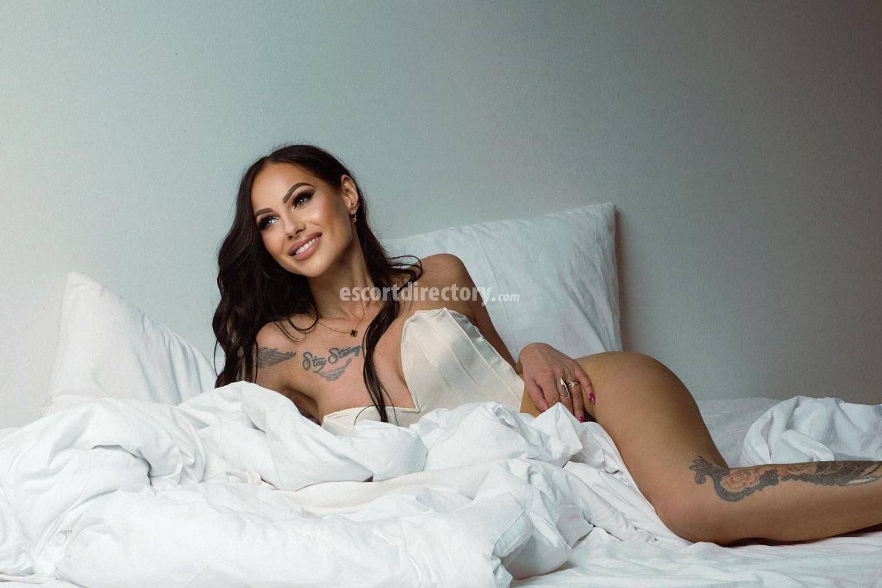 Soliha, escort in Doha