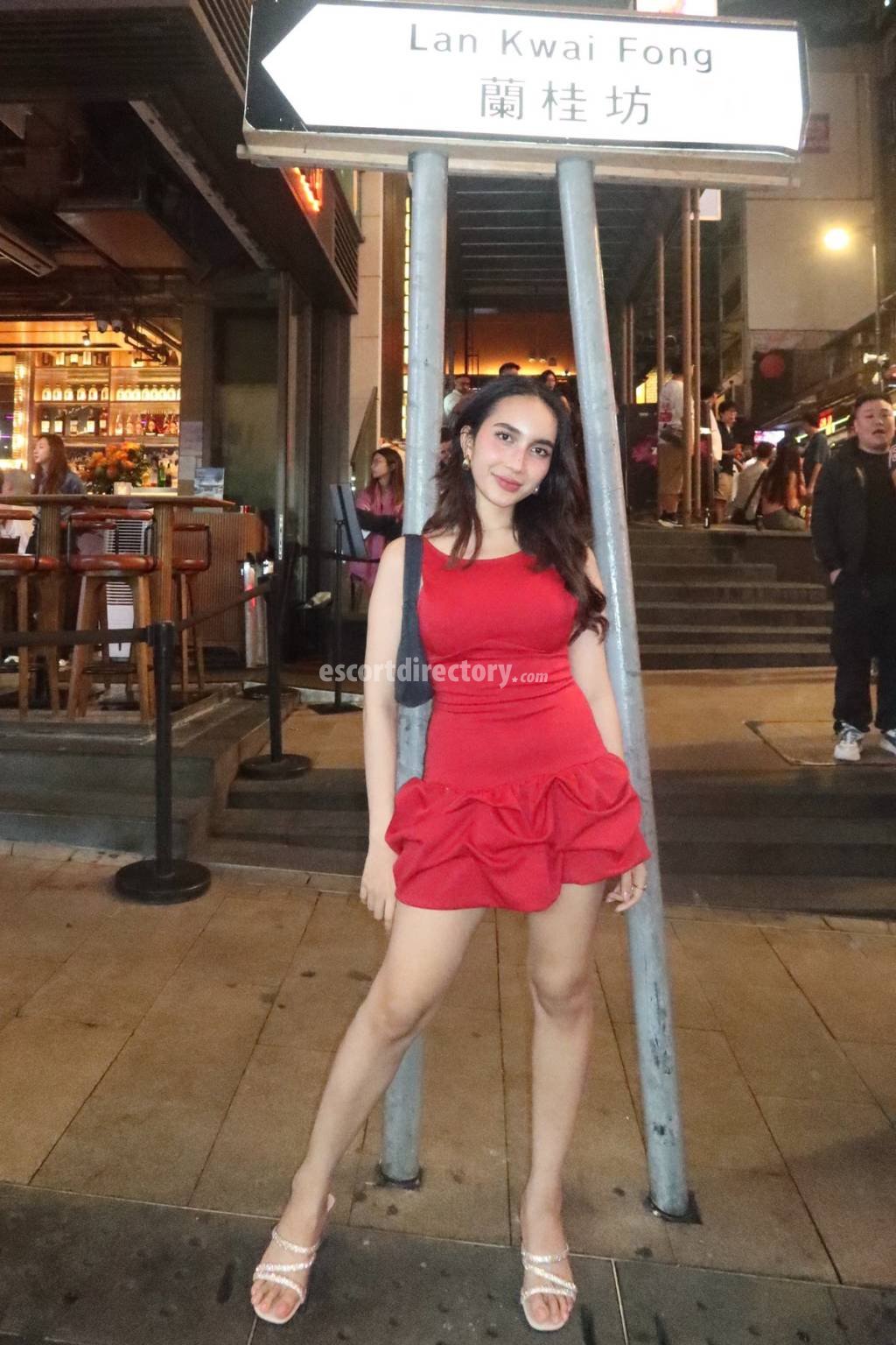 Jeferlyn performs Sexe dans différentes positions, escort in Makati