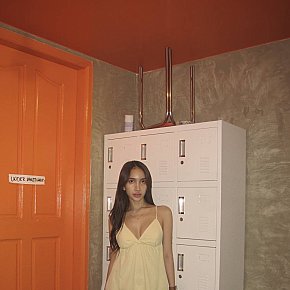 Hot girl in Makati offers Sexe dans différentes positions