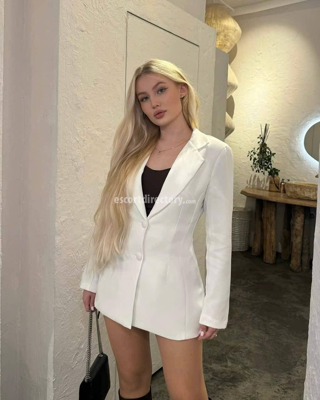 Milili, escort in Jeddah
