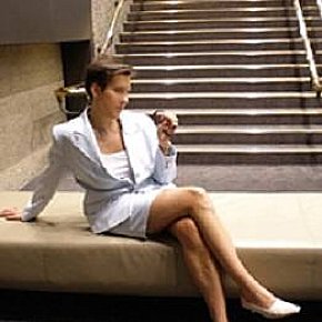 Holistic-Exec-Companion escort in London offers Masaje sensual de cuerpo completo
 services