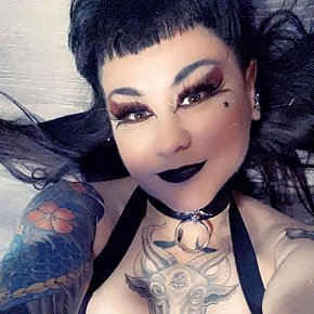 Jaddah Entièrement Naturelle escort in Edmonton offers Embrasse selon affinités services