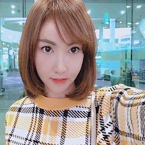 Emily escort in Tokyo