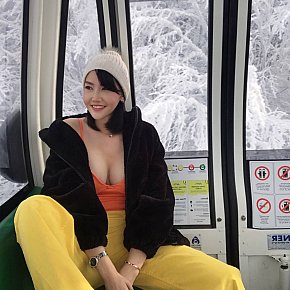 Emily escort in Tokyo