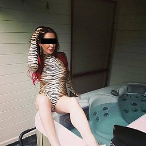 Kate Vip Escort escort in Bruges offers Sauna services