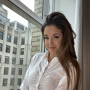 Escort in Montreal, Angela Vip Escort provides Girlfriend Experience(GFE)