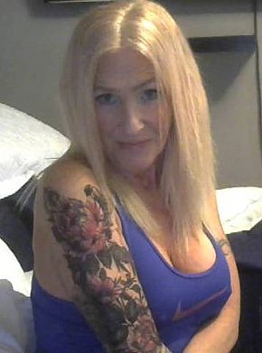Miss-Maggie-may Mature escort in Kingston offers Prostate Massage services