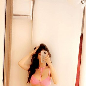 jouly escort in Istanbul offers Mamada con condón
 services