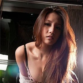 Hong escort in London offers Besar
 services