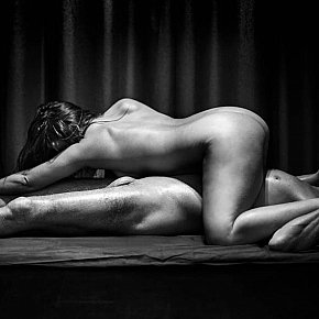 Anna-erotische-massage escort in Amsterdam offers Massagem sensual em todo o corpo services