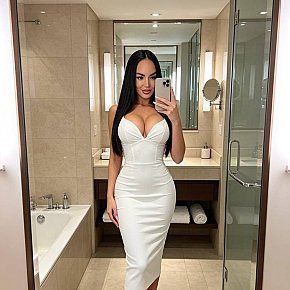 NICKY_Vip_Class escort in Venezia offers Hablar sucio
 services